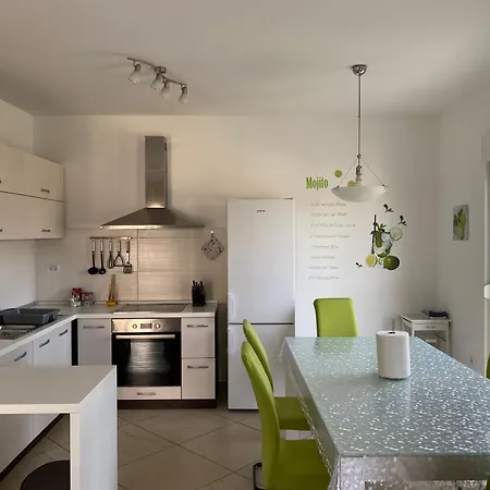 Appartement Three-bedroom With Sea View